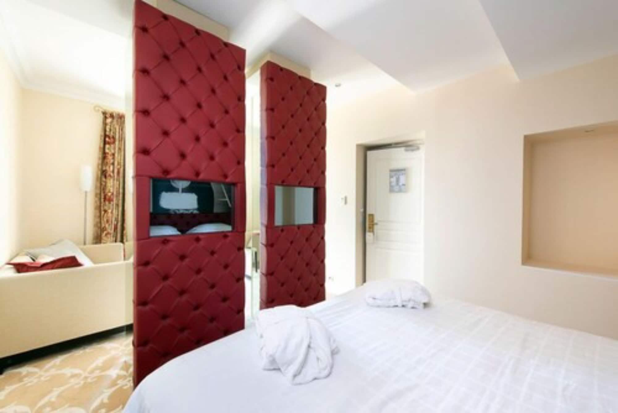 Hotel Chateau De La Tour Cannes Bagian luar foto