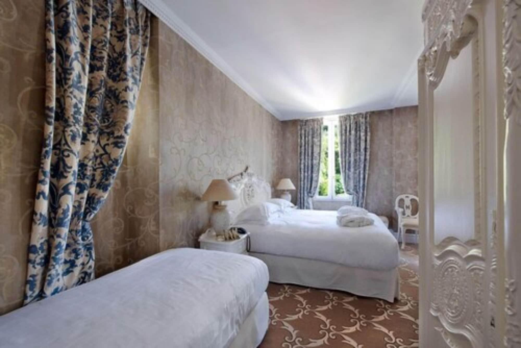 Hotel Chateau De La Tour Cannes Bagian luar foto
