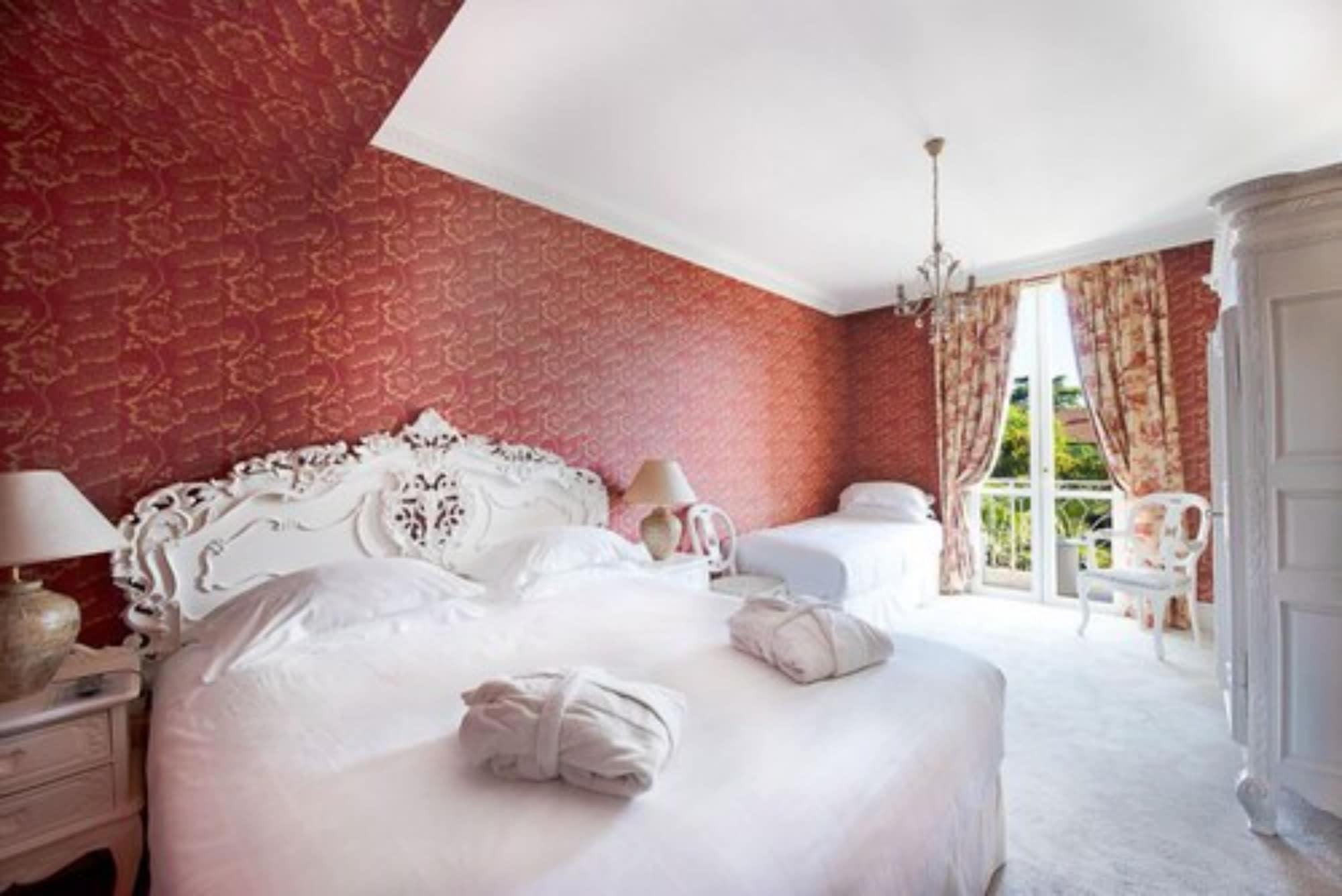 Hotel Chateau De La Tour Cannes Bagian luar foto