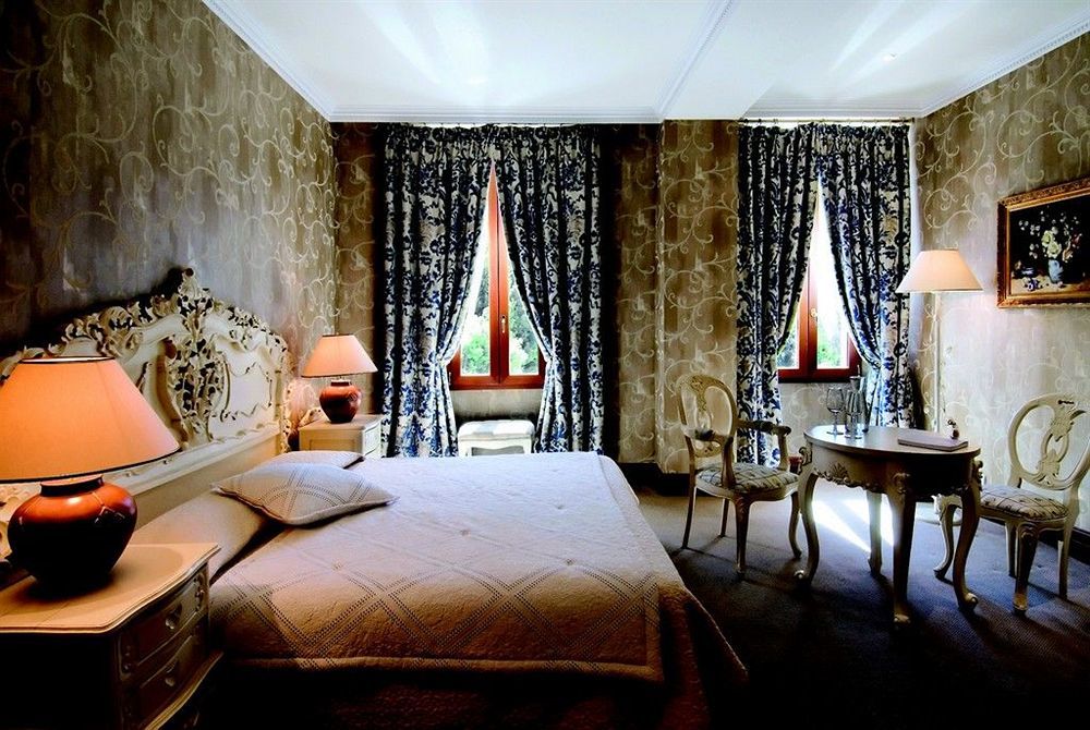 Hotel Chateau De La Tour Cannes Bagian luar foto