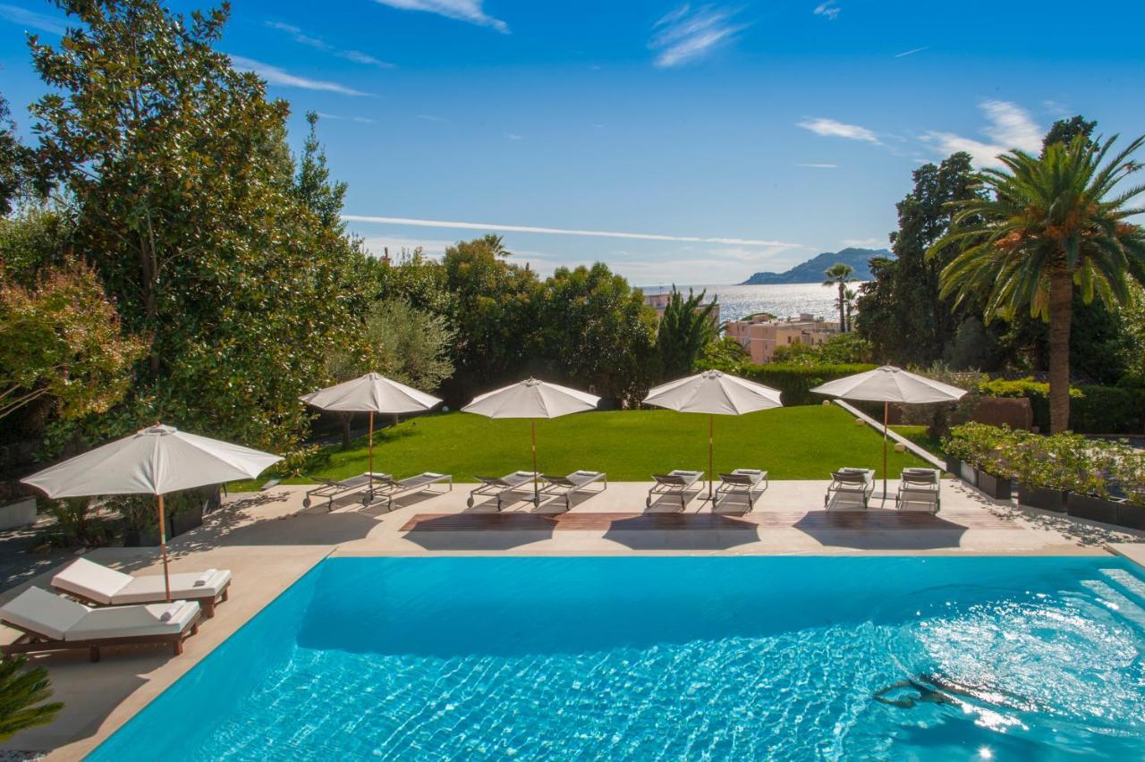 Hotel Chateau De La Tour Cannes Bagian luar foto